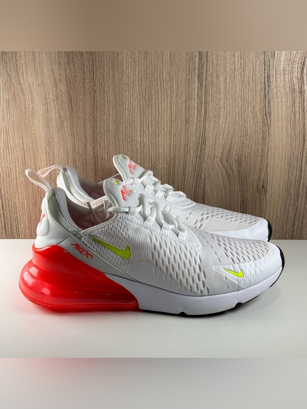 Nike Air Max 270 White Volt Bright Crimson AH6789-114 Women’s Size 10